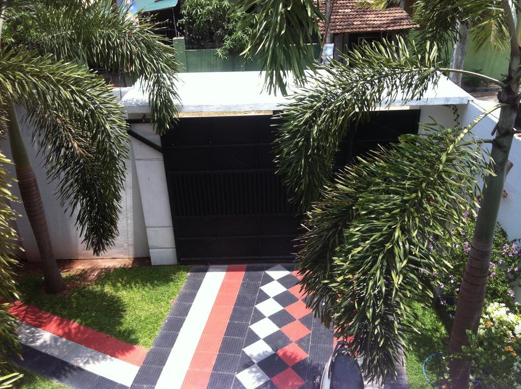 Friends Guesthouse Kudapaduwa Exterior foto