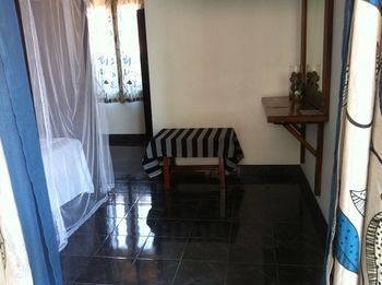 Friends Guesthouse Kudapaduwa Exterior foto